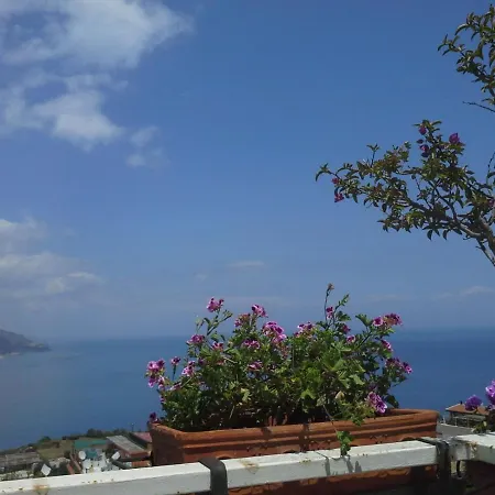 Depandance Casa Andrea شقة